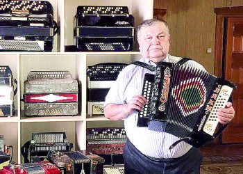 “70 ләп гармун төзәттем”