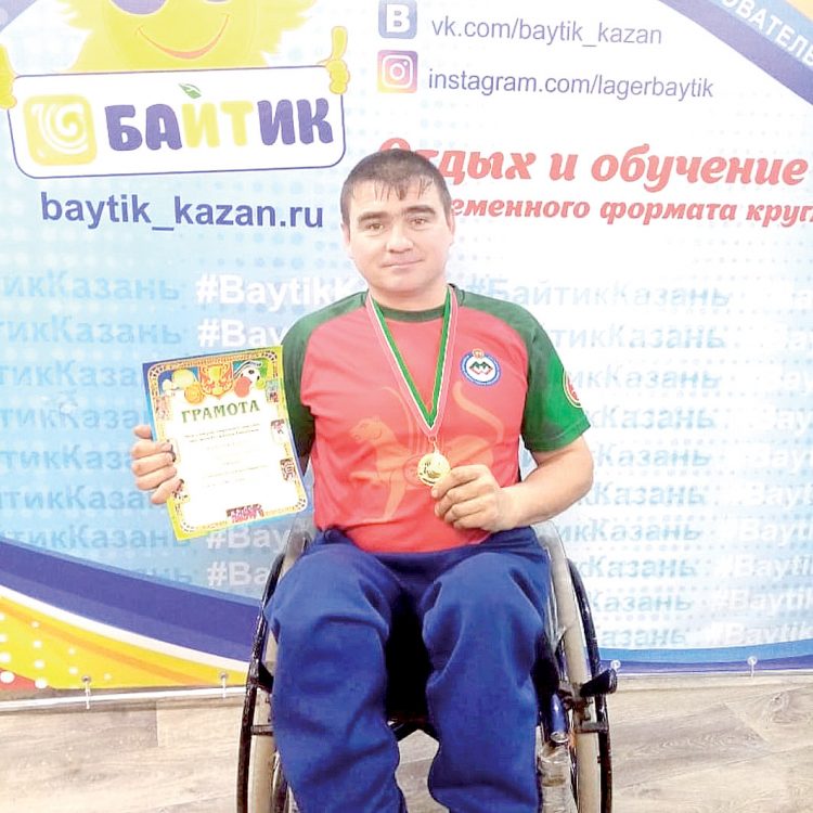 “Өйдә тик утырсаң, җиңүләр булмый!”