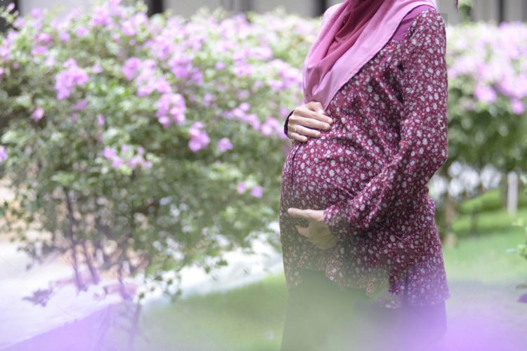 ЙӨКЛЕ ХАТЫН-КЫЗГА ЗИРАТКА БАРЫРГА ЯРЫЙМЫ?