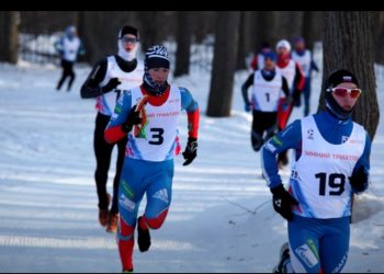 “КАР ӨСТЕННӘН ОЕКБАШ БЕЛӘН 3 КМ ЙӨГЕРДЕ”