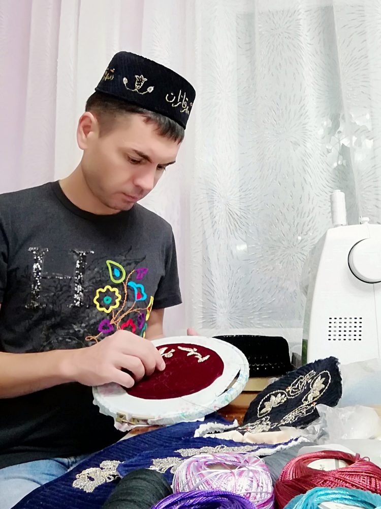 “КАЙЧАК 8-10 СӘГАТЬ ЭНӘ-ҖЕП БЕЛӘН УТЫРАМ”