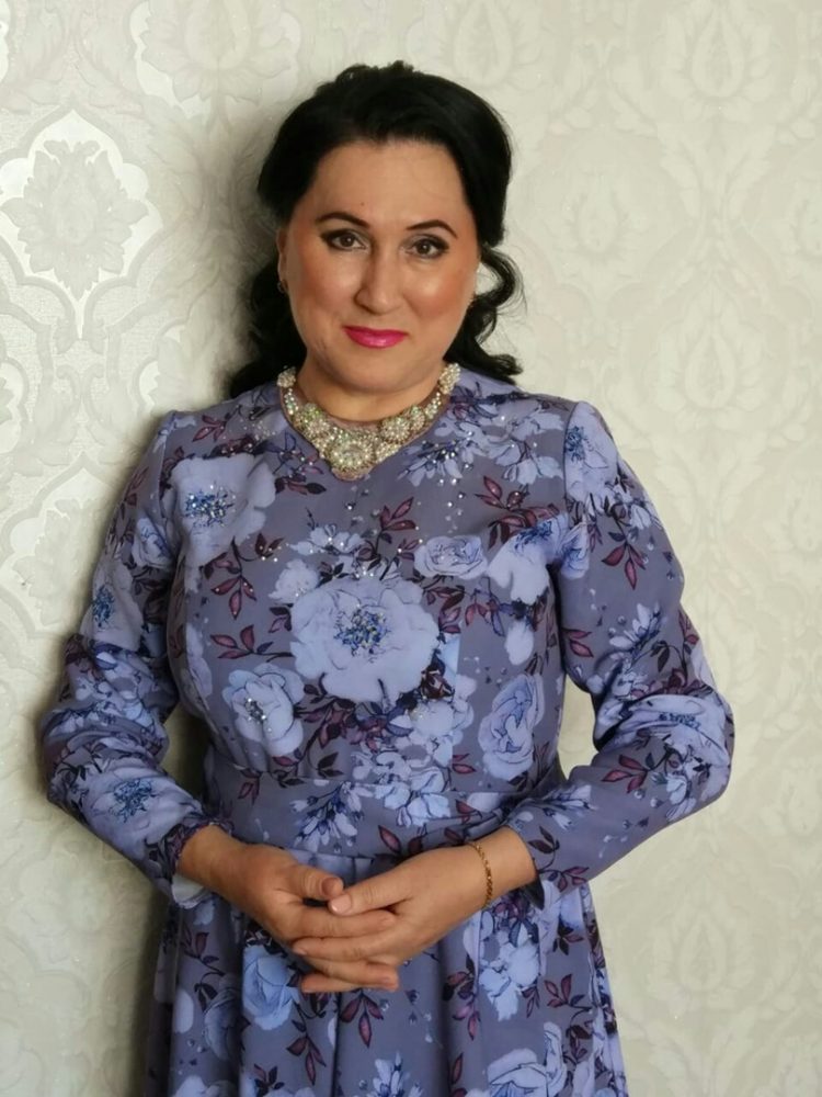 “Сәхнәдә елый-елый җырлаган чакларым да булды”