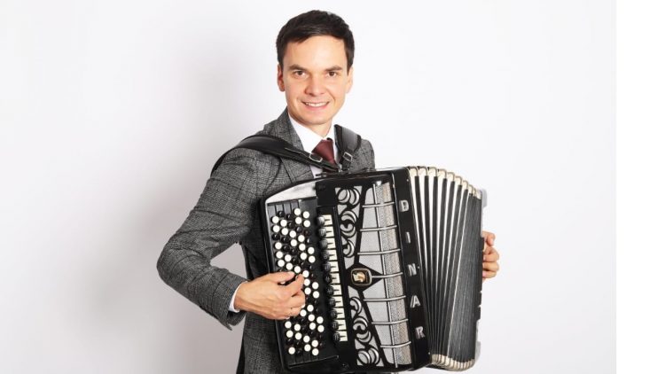 “ХАЛЫК КӨЙЛӘРЕН КҮҢЕЛЕМӘ ДӘҮ ӘТИ СЕҢДЕРДЕ”