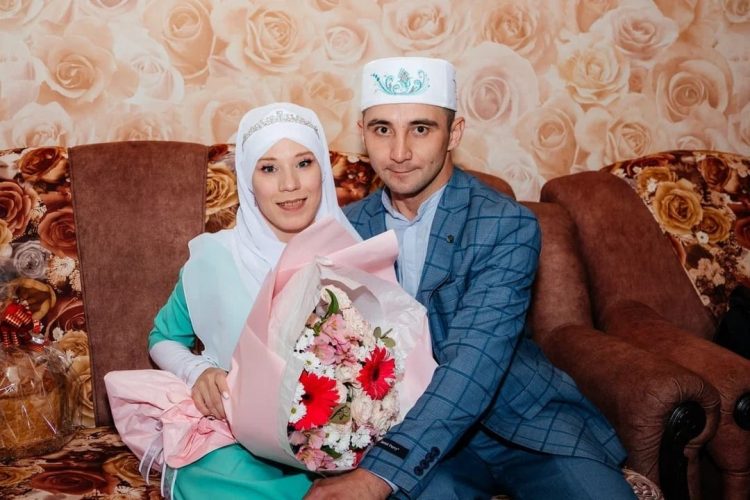 “БЕЗНЕ БЕР БЕЛДЕРҮ КАВЫШТЫРЫП КУЙДЫ”