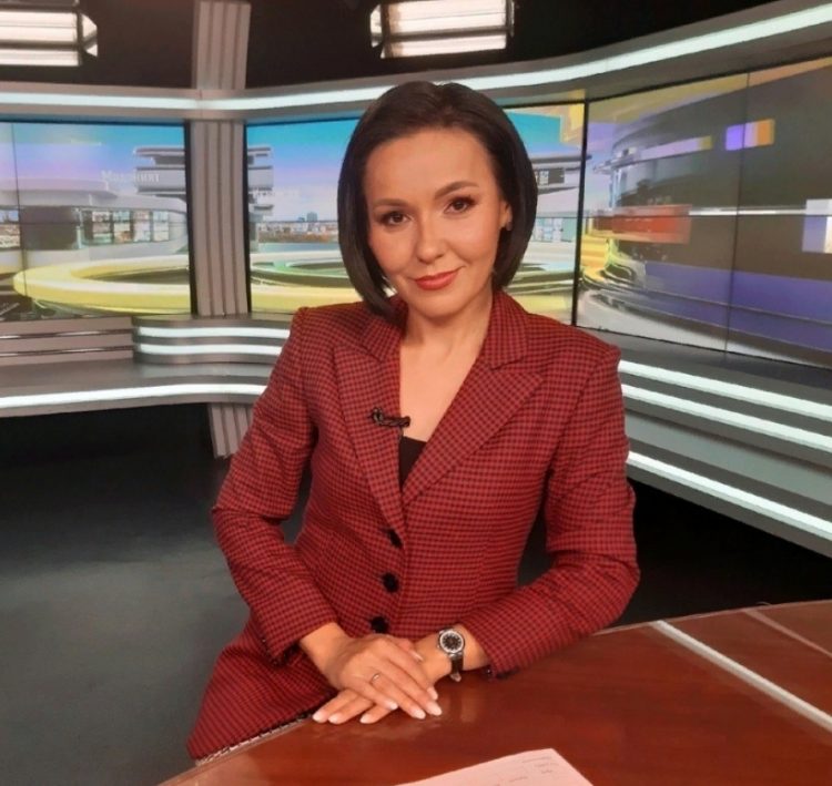 “ЭКРАНДА БИК ҖИТДИ ҺӘМ УСАЛ КҮРЕНӘСЕҢ, ДИЛӘР”