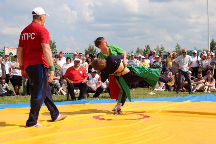 “БЕРЕНЧЕ КУБОГЫМНЫ ИКЕ ТӨН КОЧАКЛАП ЙОКЛАДЫМ”