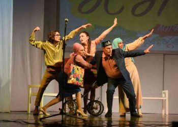 Бәйрәм көннәрендә кая барырга: Тинчурин театрының 8 Март афишасы