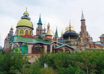 “ТӨЗЕЛЕШ ТУРИСТЛАРДАН КИЛГӘН АКЧАГА АЛЫП БАРЫЛА”