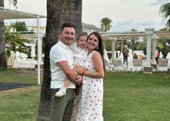 “БЕЗНЕҢ АРАДА БЕРНИНДИ ДӘ КӨНЛӘШҮ ЮК”