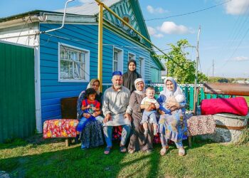 ТАТАР АВЫЛЫНДА ТАҖИКЛАР: “КҮЧЕП КИЛГӘН ГАИЛӘЛӘР ТӘРТИПЛЕ”